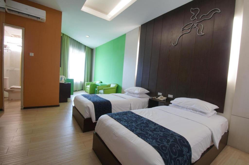 Hotel New Puri Garden Bandara Semarang Exterior photo