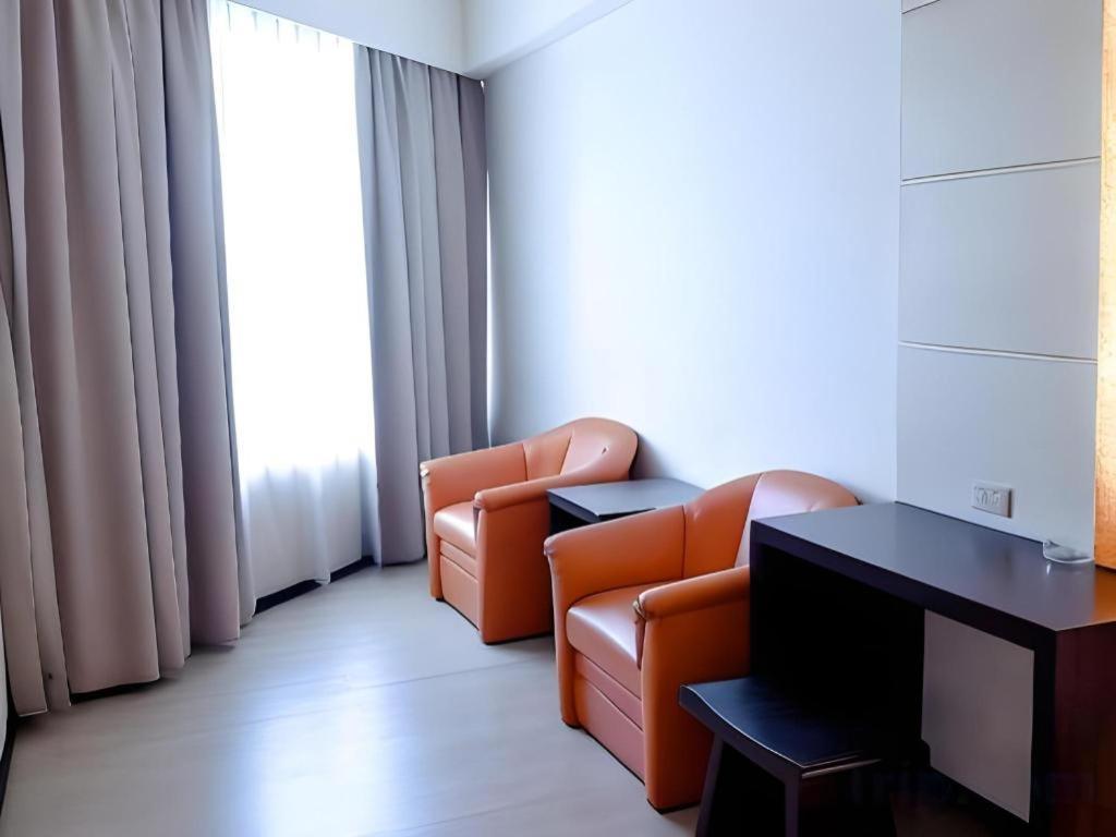 Hotel New Puri Garden Bandara Semarang Exterior photo