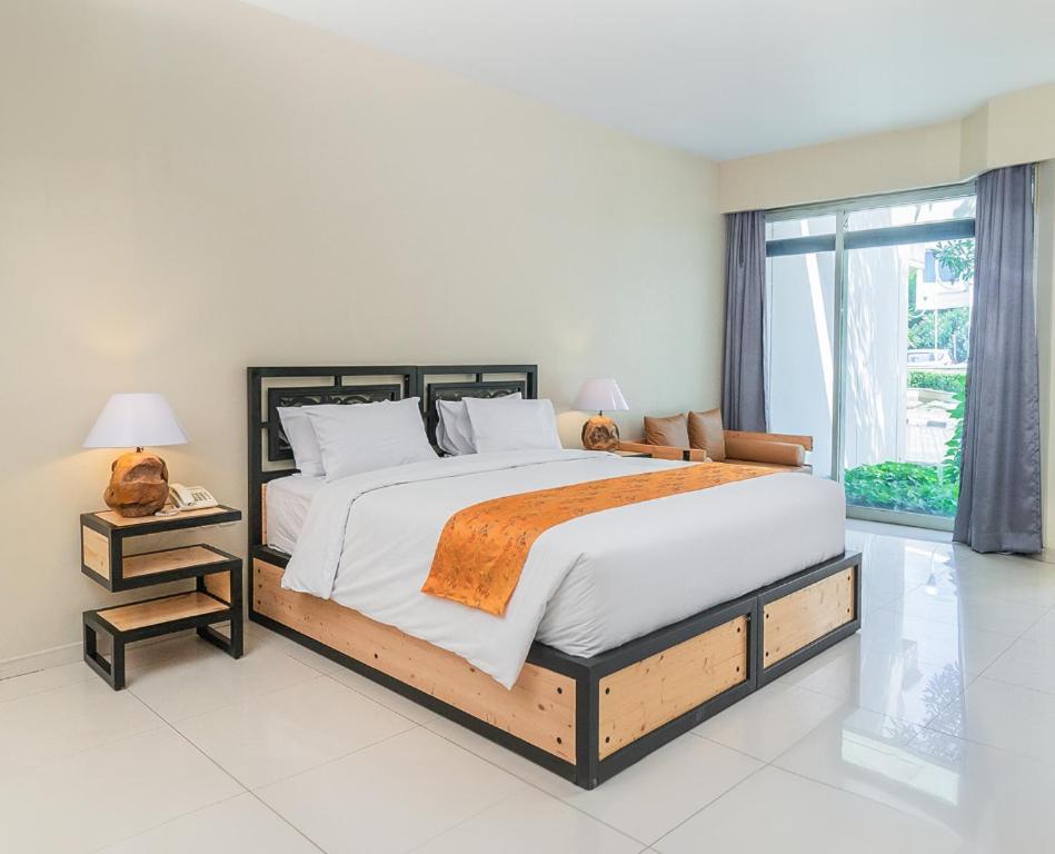 Hotel New Puri Garden Bandara Semarang Exterior photo